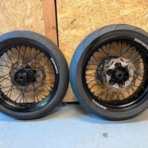 HIGH PERFORMANCE SUPERMOTO WHEELS